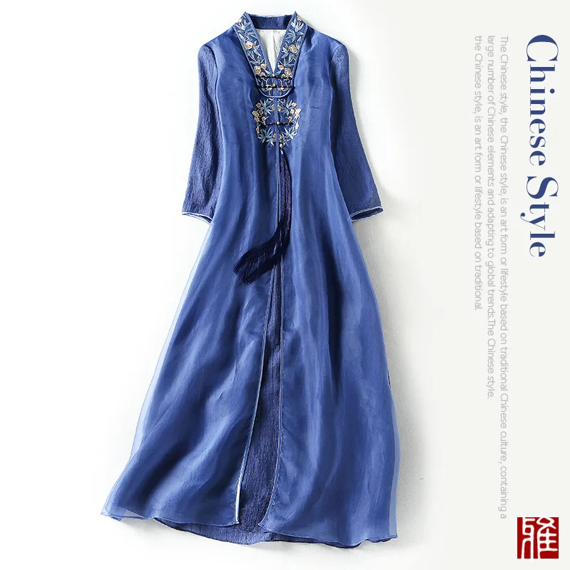 Early autumn 2020 new Tencel a V-neck classic embroidery tassel pendant 9 / 3 sleeve dress
Early autumn 2020 new Tencel a V-neck classic embroidery tassel pendant 9 / 3 sleeve dress