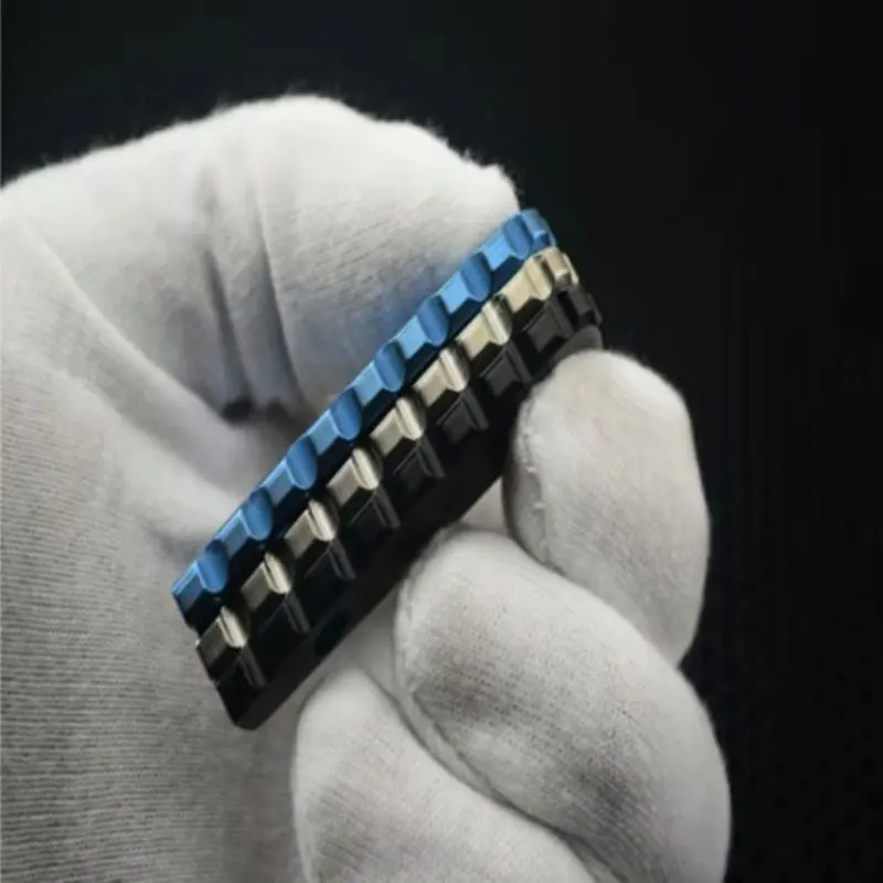 Titanium Alloy Knife Spine Keel Is Suitable For Spider C81 Knife Spine Keel DIY Folding Handle Material
Titanium Alloy Knife Spine Keel Is Suitable For Spider C81 Knife Spine Keel DIY Folding Handle Material