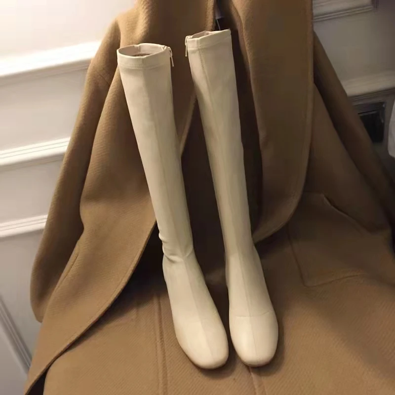 Black Boots Women's White Square Toe But Knee High Side Zipper Thick Heel Single Boots Plus Velvet Boots Korean Elastic Boots
Black Boots Women's White Square Toe But Knee High Side Zipper Thick Heel Single Boots Plus Velvet Boots Korean Elastic Boots