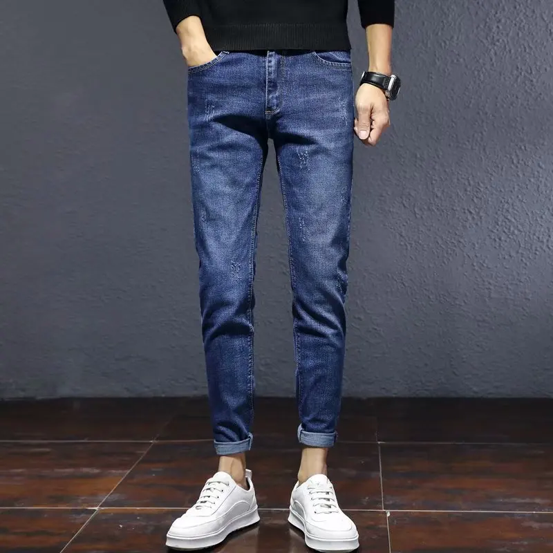 Denim trousers men's brand spring autumn 2021 new slim feet Korean casual teenager jeans men all-match men's pencil trousers
Denim trousers men's brand spring autumn 2021 new slim feet Korean casual teenager jeans men all-match men's pencil trousers