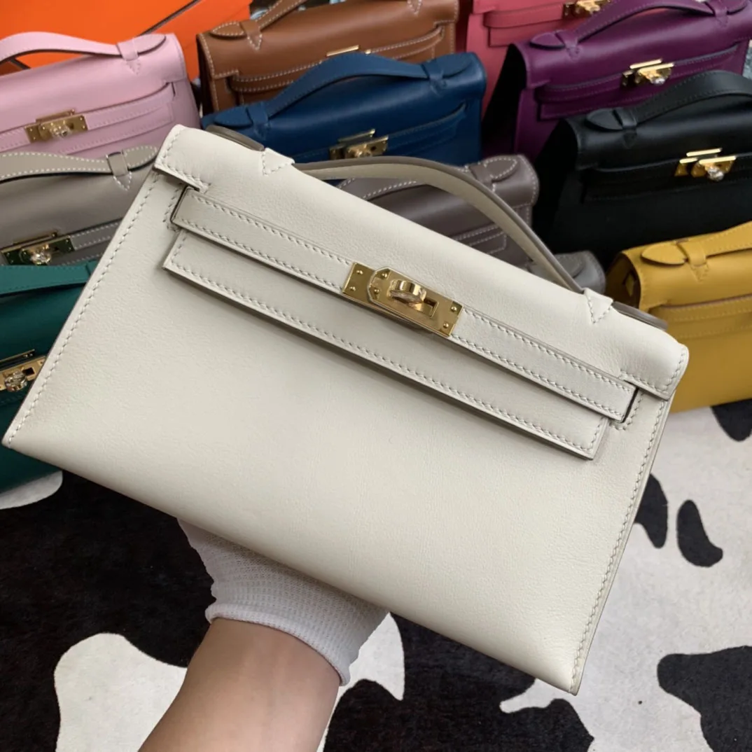 Women Top Handbag One Shoulder And Crossbody Bag Genuine Cow Leather 2021 The New Style Fashion 10Color 22cm
Women Top Handbag One Shoulder And Crossbody Bag Genuine Cow Leather 2021 The New Style Fashion 10Color 22cm