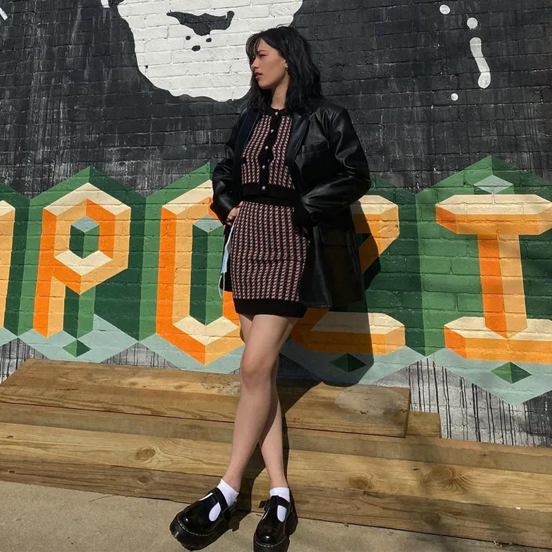 Fantoye 2021 Spring Pink Houndstooth Two Pieces Dress Set Women Vintage Long Sleeve Cardigan Mini Skirt Sets Elegant Outfits Hot
Fantoye 2021 Spring Pink Houndstooth Two Pieces Dress Set Women Vintage Long Sleeve Cardigan Mini Skirt Sets Elegant Outfits Hot