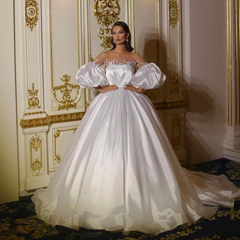 

Stylish Beaded Long Sleeves Wedding Dresses Sheer Jewel Neck A Line Appliqued Bridal Gowns Sweep Train Taffeta robe de mariée