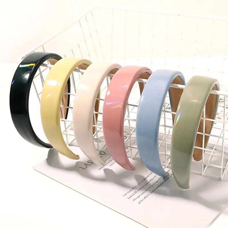 Женская однотонная губчатая повязка на голову с широким покрытием 
Женская однотонная губчатая повязка на голову с широким покрытием