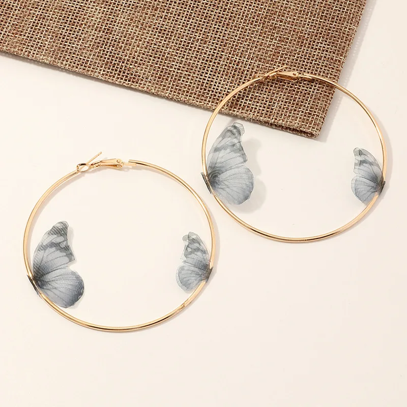 Punk Ladies Exaggerated Hoop Earrings Charm Butterfly Tulle Wings Big Earrings for Women Party Jewelry
Punk Ladies Exaggerated Hoop Earrings Charm Butterfly Tulle Wings Big Earrings for Women Party Jewelry