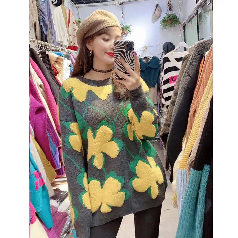 Three-dimensional Flowers Sweater Female Qiu Dong Han Edition in Outer Wear Western Style Sweater Coat
Three-dimensional Flowers Sweater Female Qiu Dong Han Edition in Outer Wear Western Style Sweater Coat