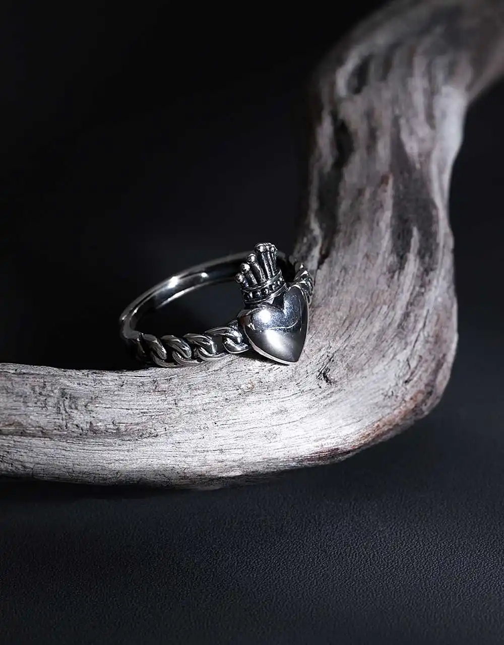 925 Sterling Silver for Women Ring New Love Crown Shape Ring Adjustable Size Ring Thai Silver Women's Jewelry Wedding Rings
925 Sterling Silver for Women Ring New Love Crown Shape Ring Adjustable Size Ring Thai Silver Women's Jewelry Wedding Rings