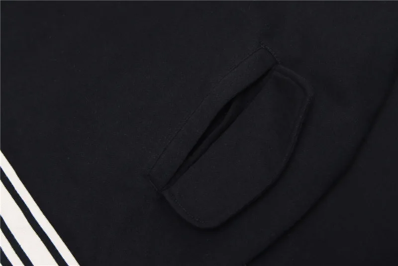Mens Cartoons Embroidery Bomber Jackets Vintage Harajuku Long Sleeve Baseball Jacket 2021 Unisex Oversized V-Neck Cotton Coats
Mens Cartoons Embroidery Bomber Jackets Vintage Harajuku Long Sleeve Baseball Jacket 2021 Unisex Oversized V-Neck Cotton Coats