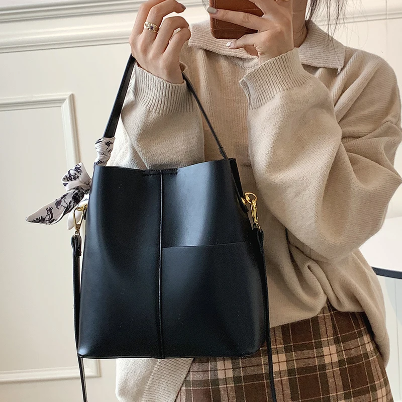 Fashion Women Pu Leather Handbags Bucket Bags High Quality Ladies Small Shoulder Messenger Bags Designer Female Crossbody Bag
Fashion Women Pu Leather Handbags Bucket Bags High Quality Ladies Small Shoulder Messenger Bags Designer Female Crossbody Bag