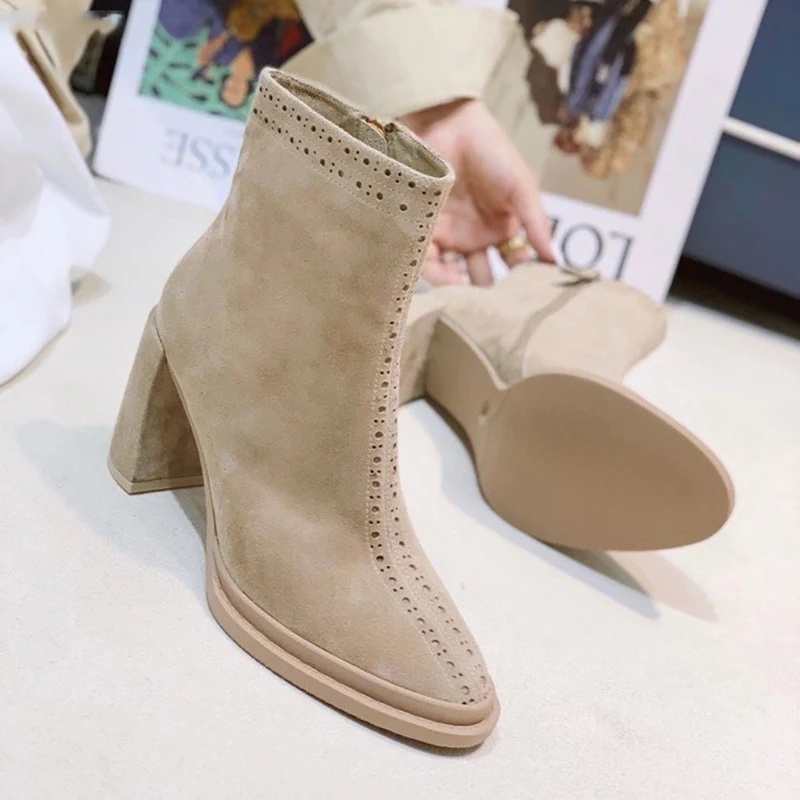 Chelsea Boots Female Real Leather High Heel Shoes Women Autumn and Winter Wearing Fashion High End
Chelsea Boots Female Real Leather High Heel Shoes Women Autumn and Winter Wearing Fashion High End