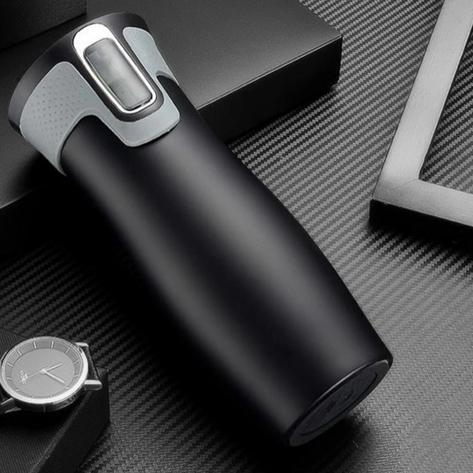 304 Stainless Steel Vacuum Flask Men's Business Classic Car Vacuum Flask Portable Water Cup One Key Drinking Vacuum Flask
304 Stainless Steel Vacuum Flask Men's Business Classic Car Vacuum Flask Portable Water Cup One Key Drinking Vacuum Flask