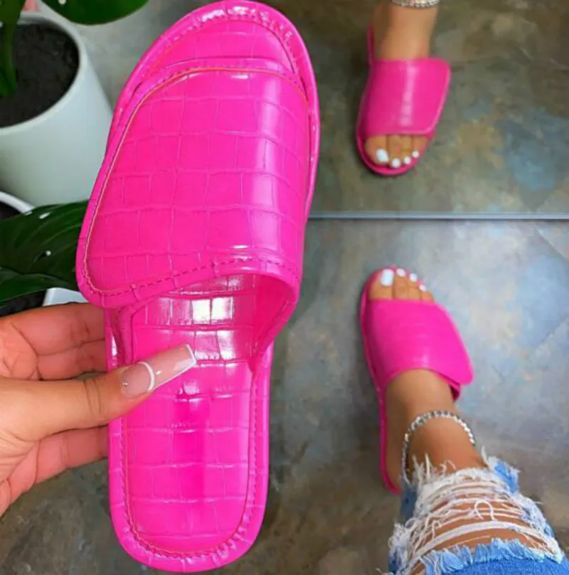 2020 New Home Pink Summer Women Slides Leather Crocodile Pattern Flat Non-slip Slippers Outdoor Leisure Beach Sandals
2020 New Home Pink Summer Women Slides Leather Crocodile Pattern Flat Non-slip Slippers Outdoor Leisure Beach Sandals
