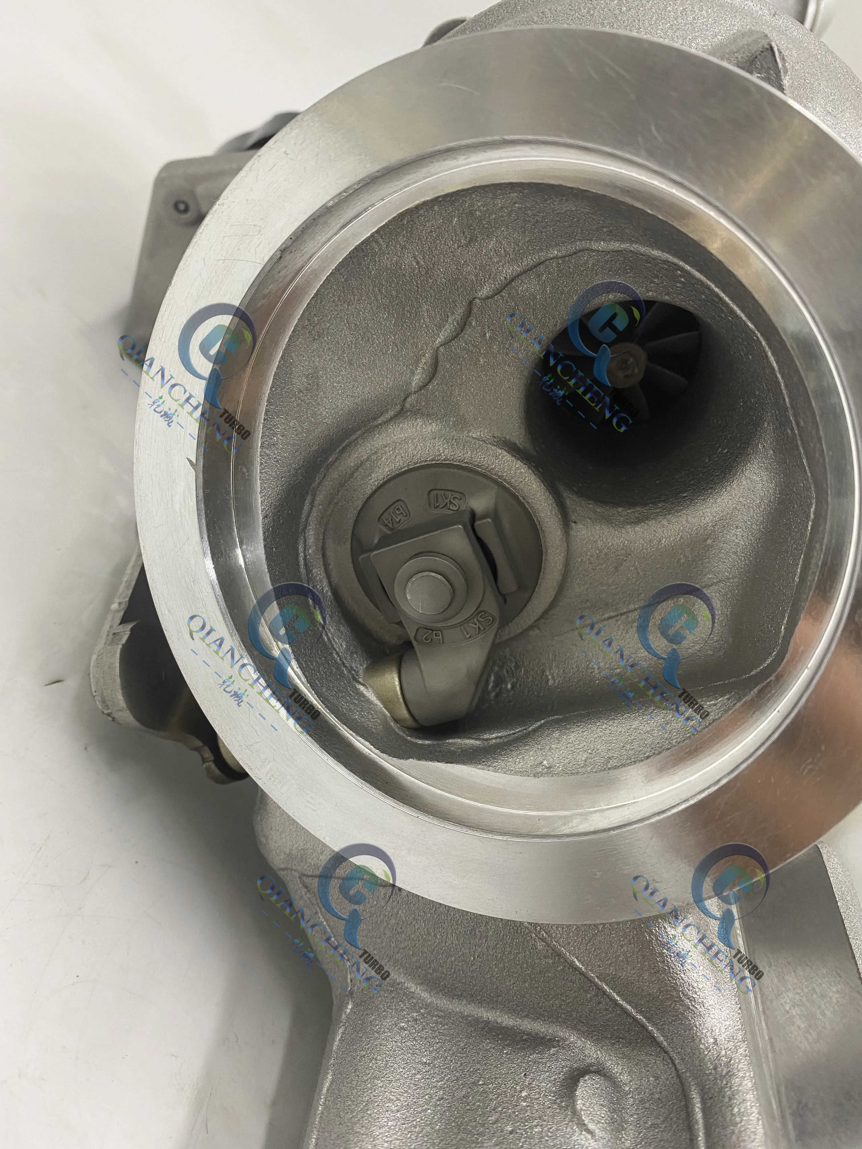 Turbocharger For BMW Mini with L3 1.5L Engine 7636784/ 11657636784/ 11658643129/ 8643129/ 11652681209/ 2681209
Turbocharger For BMW Mini with L3 1.5L Engine 7636784/ 11657636784/ 11658643129/ 8643129/ 11652681209/ 2681209