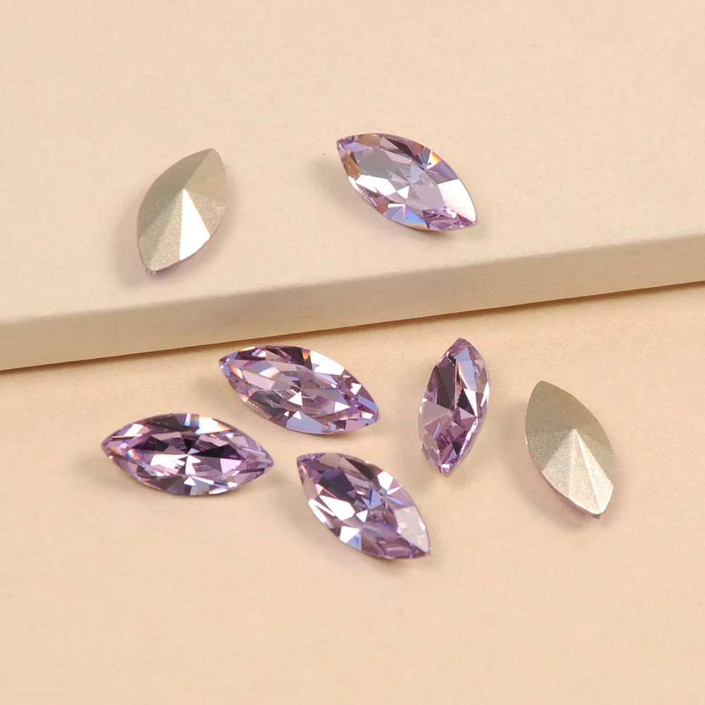 Violet 4200 Strass Setting Navette Sew On Crystal Rhinestones Crystal Glass Stones For DIY Nail Art Clothing Wedding Decoration
Violet 4200 Strass Setting Navette Sew On Crystal Rhinestones Crystal Glass Stones For DIY Nail Art Clothing Wedding Decoration