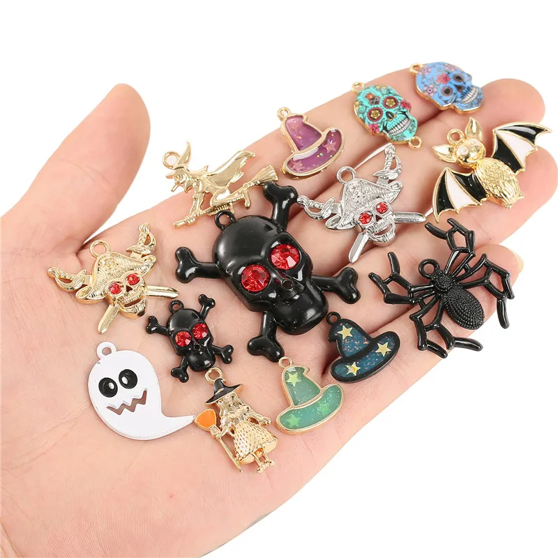 40 шт./Лот смешанный эмалевый Череп Паук летучая мышь Подвеска DIY ожерелье брелок для изготовления ювелирных изделий Аксессуары
40 шт./Лот смешанный эмалевый Череп Паук летучая мышь Подвеска DIY ожерелье брелок для изготовления ювелирных изделий Аксессуары