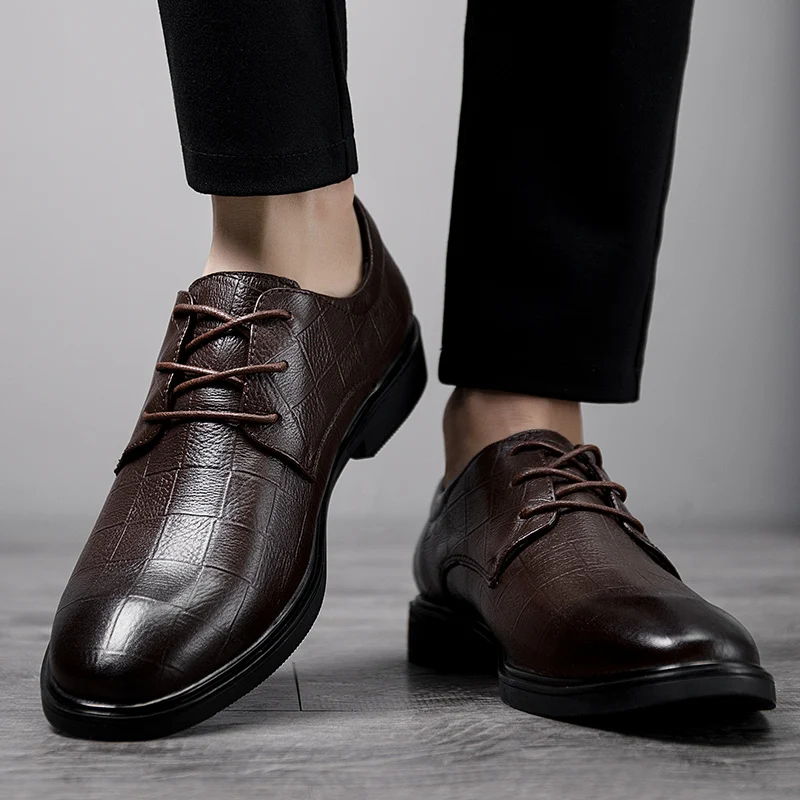 Top Quality Genuine Leather Dress Oxfords Men Business office Formal Shoes Mens Casual Lace up Oxford Fashion Wedding Shoes
Top Quality Genuine Leather Dress Oxfords Men Business office Formal Shoes Mens Casual Lace up Oxford Fashion Wedding Shoes