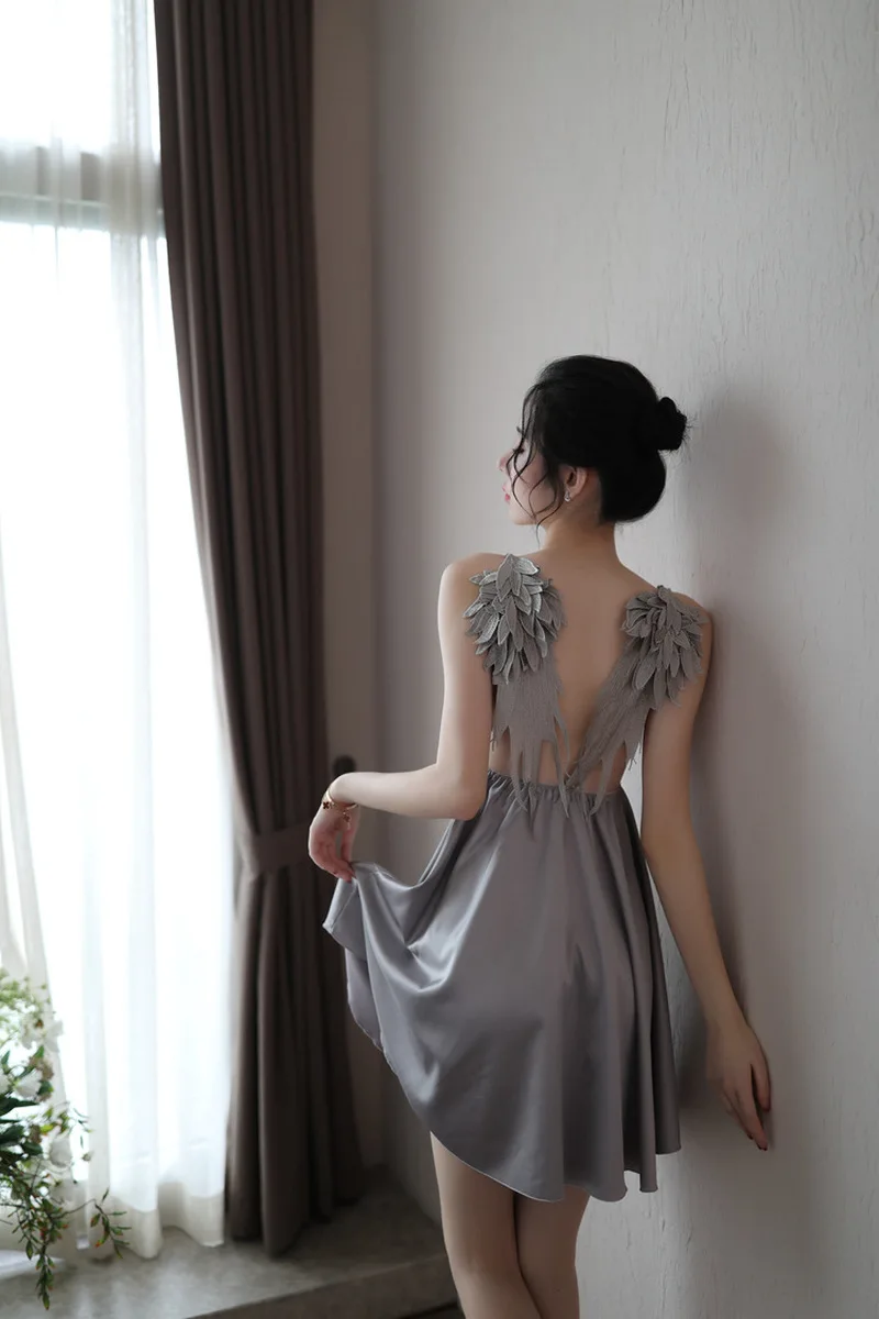 New sexy lingerie ladies sexy perspective chiffon bathrobe pajamas temptation pajamas set wholesale lenceria erotica mujer sexi
New sexy lingerie ladies sexy perspective chiffon bathrobe pajamas temptation pajamas set wholesale lenceria erotica mujer sexi