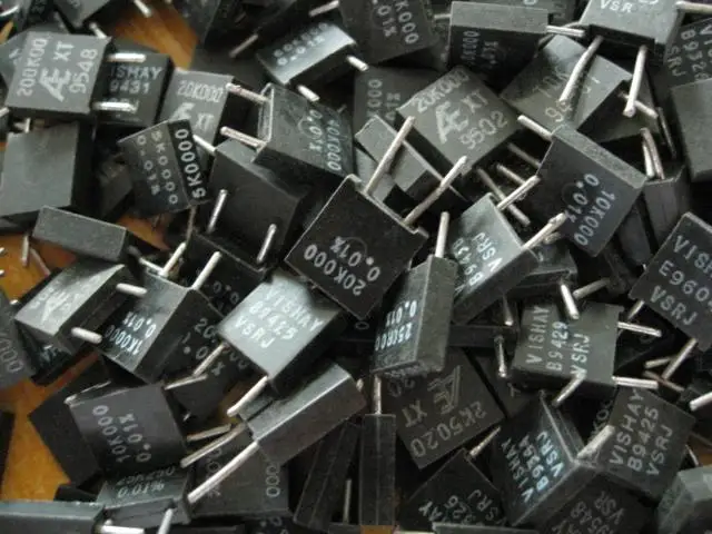 Disassembly Parts VISHAY AE WIC TCC Precision Low Temperature Drift Non-inductive Metal Foil Resistance 1-5PPM/degree Centigrade
Disassembly Parts VISHAY AE WIC TCC Precision Low Temperature Drift Non-inductive Metal Foil Resistance 1-5PPM/degree Centigrade