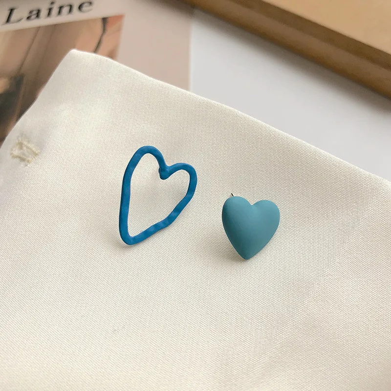 S925 Silver Needle Different Style Heart Earrings For Women Personality Love Shape Jewelry
S925 Silver Needle Different Style Heart Earrings For Women Personality Love Shape Jewelry