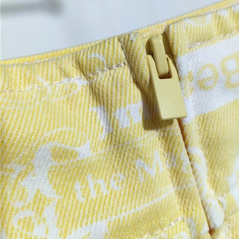 SHENGPALAE streetwear letter printed short jeans women's autumn 2021 new high waist spliced zipper loose wide leg denim shorts
SHENGPALAE streetwear letter printed short jeans women's autumn 2021 new high waist spliced zipper loose wide leg denim shorts