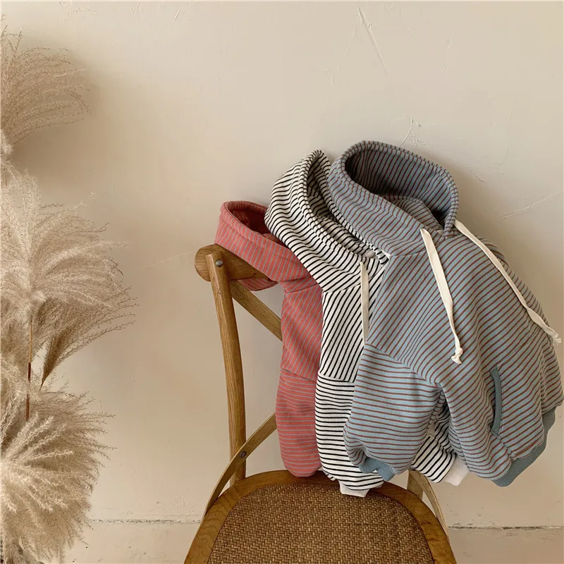 Winter New Boys and Girls Fleece Hooded Striped Sweatshirt Baby Thickened Warm Coat
Winter New Boys and Girls Fleece Hooded Striped Sweatshirt Baby Thickened Warm Coat