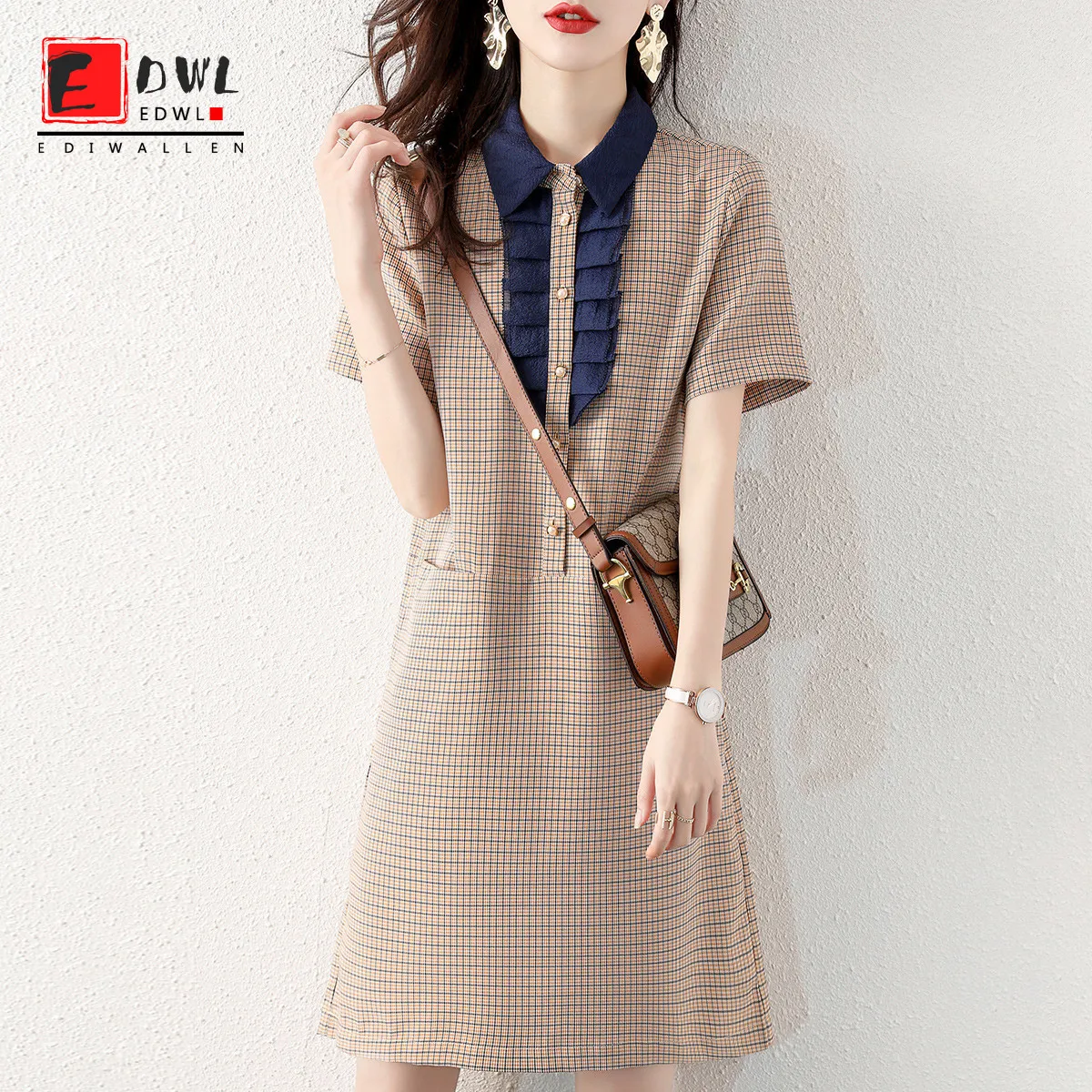 Fashion French Summer New Style Retro Temperament Loose Niche Plaid Lightly Cooked Mid-length Button Dress
Fashion French Summer New Style Retro Temperament Loose Niche Plaid Lightly Cooked Mid-length Button Dress