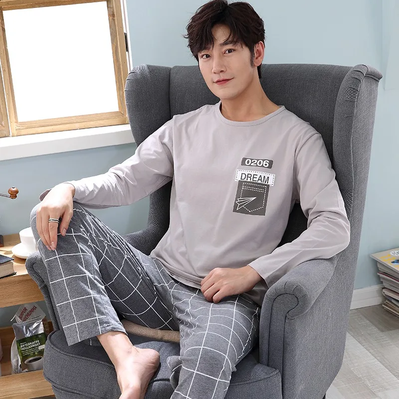 Men Round Neck Fashion Casual Printing Long-Sleeved Trousers Home Service Set Pajamas 2 /pce Set
Men Round Neck Fashion Casual Printing Long-Sleeved Trousers Home Service Set Pajamas 2 /pce Set