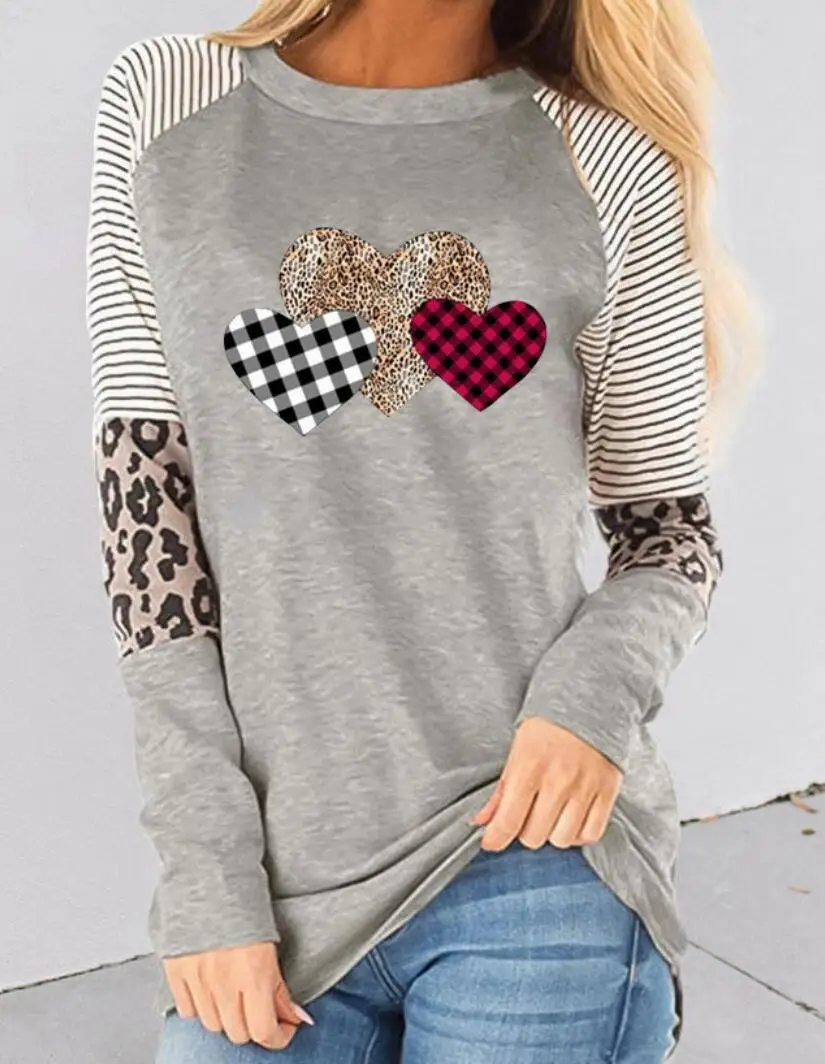 2021 spring/autumn women's new top Valentine's Day leopard love print color matching leopard long sleeve women's wear t shirt
2021 spring/autumn women's new top Valentine's Day leopard love print color matching leopard long sleeve women's wear t shirt