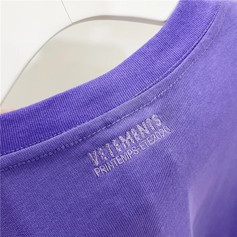 Men Women 1:1 High Quality T Shirt Vetements Tee Oversized Tops Short Sleeve Foam Printing VETEMENTS T-shirt
Men Women 1:1 High Quality T Shirt Vetements Tee Oversized Tops Short Sleeve Foam Printing VETEMENTS T-shirt