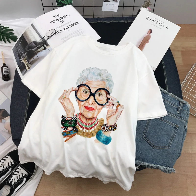 Футболка женская с графическим принтом бабушки и очков, лето 2020
Футболка женская с графическим принтом бабушки и очков, лето 2020