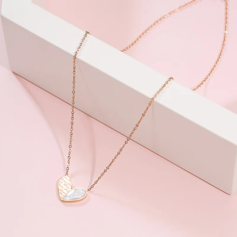White Shell Love Heart Necklace for Women Jewelry Trendy Rose Gold Necklaces Jewelry Female 
White Shell Love Heart Necklace for Women Jewelry Trendy Rose Gold Necklaces Jewelry Female