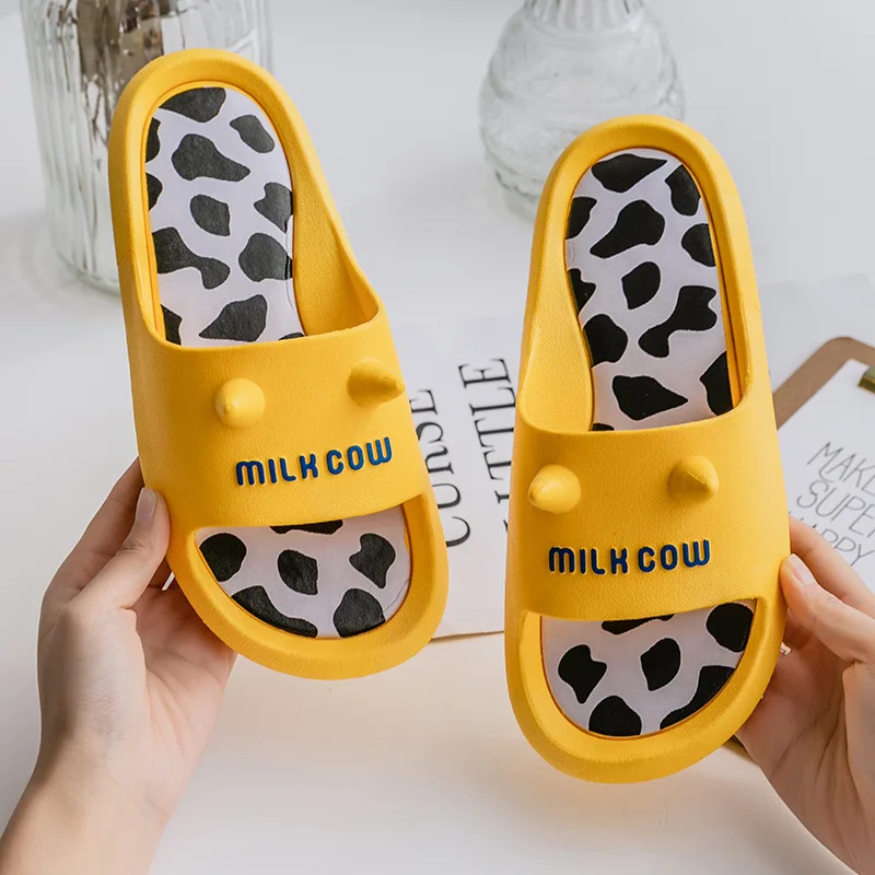 2021 Summer Beach Slides Women Men Slippers Sandals Flip Flops Candy Cartoon Platform Thick Soled Ladies Couples Bathroom Shoes 
2021 Summer Beach Slides Women Men Slippers Sandals Flip Flops Candy Cartoon Platform Thick Soled Ladies Couples Bathroom Shoes