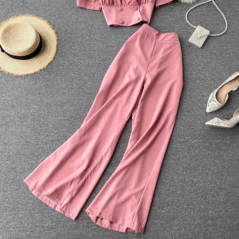 Vintage Women 2pcs Set Autumn Sexy V-Neck Short Sleeve Tops And Wide Leg High Waist Pants Female Green/Yellow/Red Suit Fashion
Vintage Women 2pcs Set Autumn Sexy V-Neck Short Sleeve Tops And Wide Leg High Waist Pants Female Green/Yellow/Red Suit Fashion