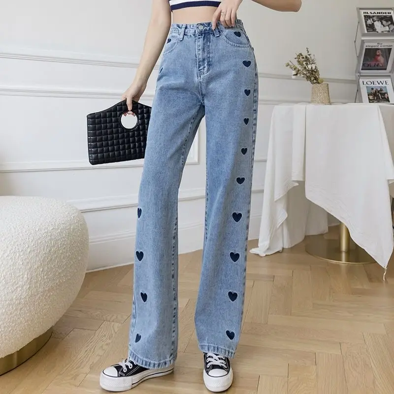 2021 New Women's Jeans Embroidered Love Wide-leg Pants Thin High-waisted Drape Loose Straight-leg Mopping Denim Cowboy Pants
2021 New Women's Jeans Embroidered Love Wide-leg Pants Thin High-waisted Drape Loose Straight-leg Mopping Denim Cowboy Pants
