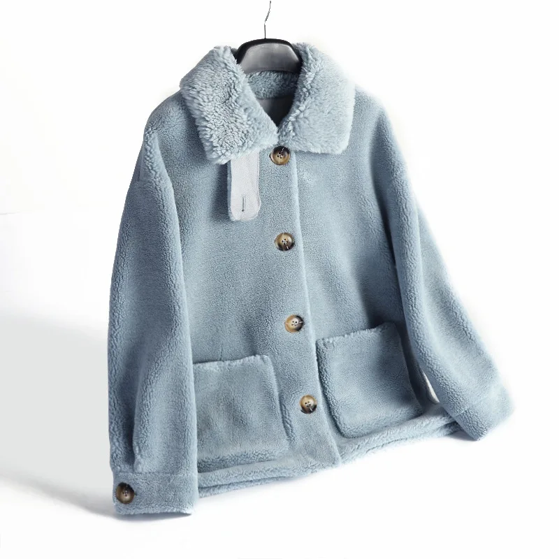 Women Loose Winter Windbreaker Girl High Quality Red Velvet Coat Retro Cute Thick Fluffy Fleece Jackets Long Faux Fur Furry Coat 
Women Loose Winter Windbreaker Girl High Quality Red Velvet Coat Retro Cute Thick Fluffy Fleece Jackets Long Faux Fur Furry Coat