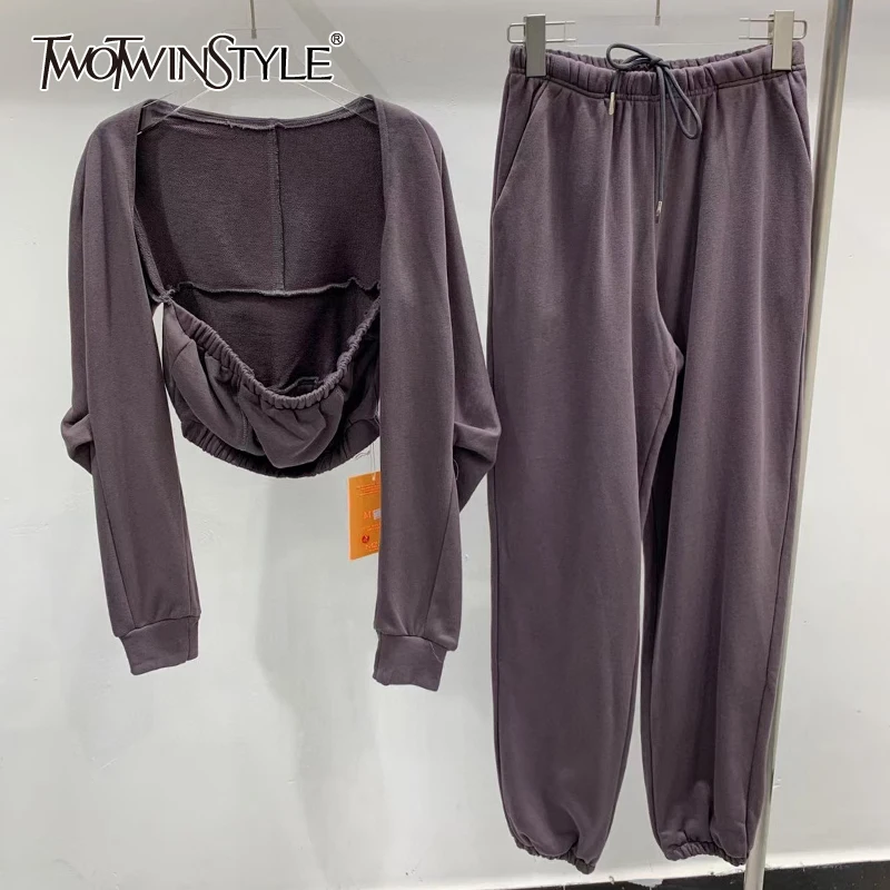 TWOTWINSTYLE Solid Color Two Piece Sets For Female Square Collar Long Sleeve Top High Waist Pants Women's Suits Autumn Style New
TWOTWINSTYLE Solid Color Two Piece Sets For Female Square Collar Long Sleeve Top High Waist Pants Women's Suits Autumn Style New