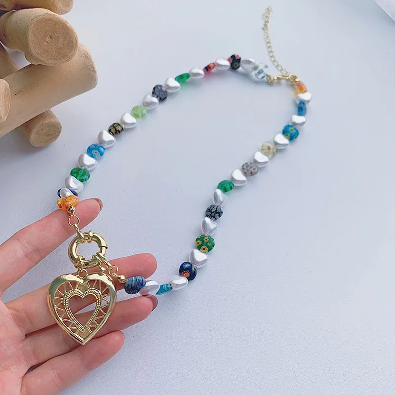 Heart Hollow Out Pendant Necklace Fashionable Sweet Elegant Glass Shell Necklace Ms Holiday Accessories Christmas Gifts
Heart Hollow Out Pendant Necklace Fashionable Sweet Elegant Glass Shell Necklace Ms Holiday Accessories Christmas Gifts