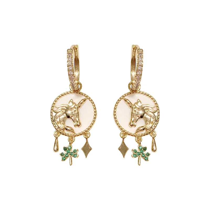 Unicorn Horse Exquisite Small Earrings 2021 Trend High Quality Cubic Zircon Crystal Gold Color For Women Jewelry Wedding Party
Unicorn Horse Exquisite Small Earrings 2021 Trend High Quality Cubic Zircon Crystal Gold Color For Women Jewelry Wedding Party