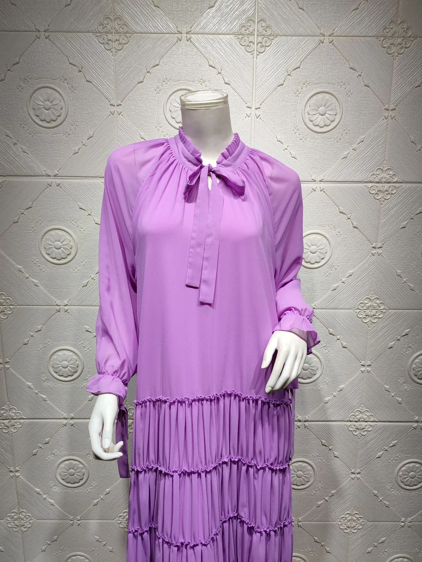 WEPBEL Muslim Stitching Pleated Long Sleeve O-Neck High Waist Dress Arab Dubai Women's Elegant Solid Color Chiffon Dress
WEPBEL Muslim Stitching Pleated Long Sleeve O-Neck High Waist Dress Arab Dubai Women's Elegant Solid Color Chiffon Dress