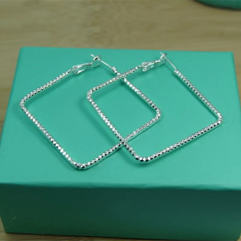 BABYLLNT 925 Silver Simple Square Hoop Earrings Earrings For Women Wedding Engagement Jewelry Gift
BABYLLNT 925 Silver Simple Square Hoop Earrings Earrings For Women Wedding Engagement Jewelry Gift