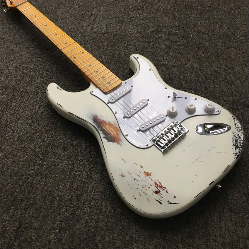 good quality cream heavy Relic vintage style hand made Maple fretboard electric guitar
good quality cream heavy Relic vintage style hand made Maple fretboard electric guitar