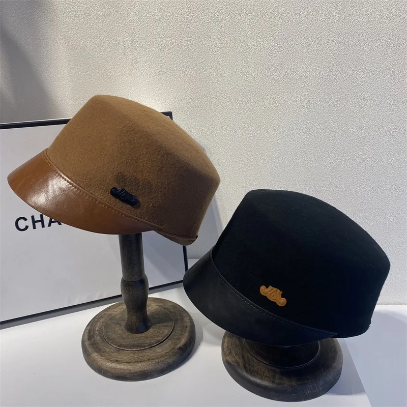 The Home Skin Eaves Splicing Cloth Flat Top Equestrian Cap British Wind Show Temperament Little Hat Autumn Street Fashion Cap
The Home Skin Eaves Splicing Cloth Flat Top Equestrian Cap British Wind Show Temperament Little Hat Autumn Street Fashion Cap