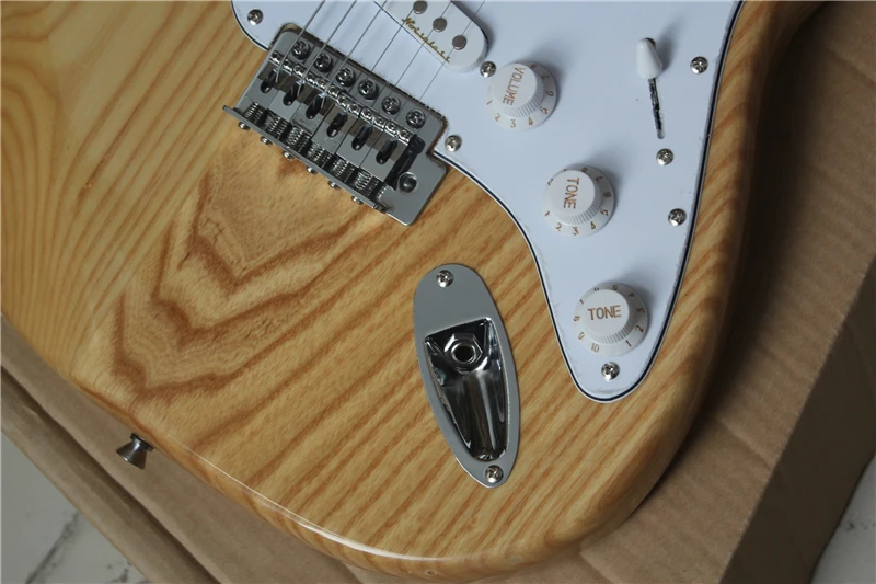 Factory store elm ash body ST signature rosewood fretboard 6 string Chrome Hardware Electric Guitar Guitarra free shipping
Factory store elm ash body ST signature rosewood fretboard 6 string Chrome Hardware Electric Guitar Guitarra free shipping