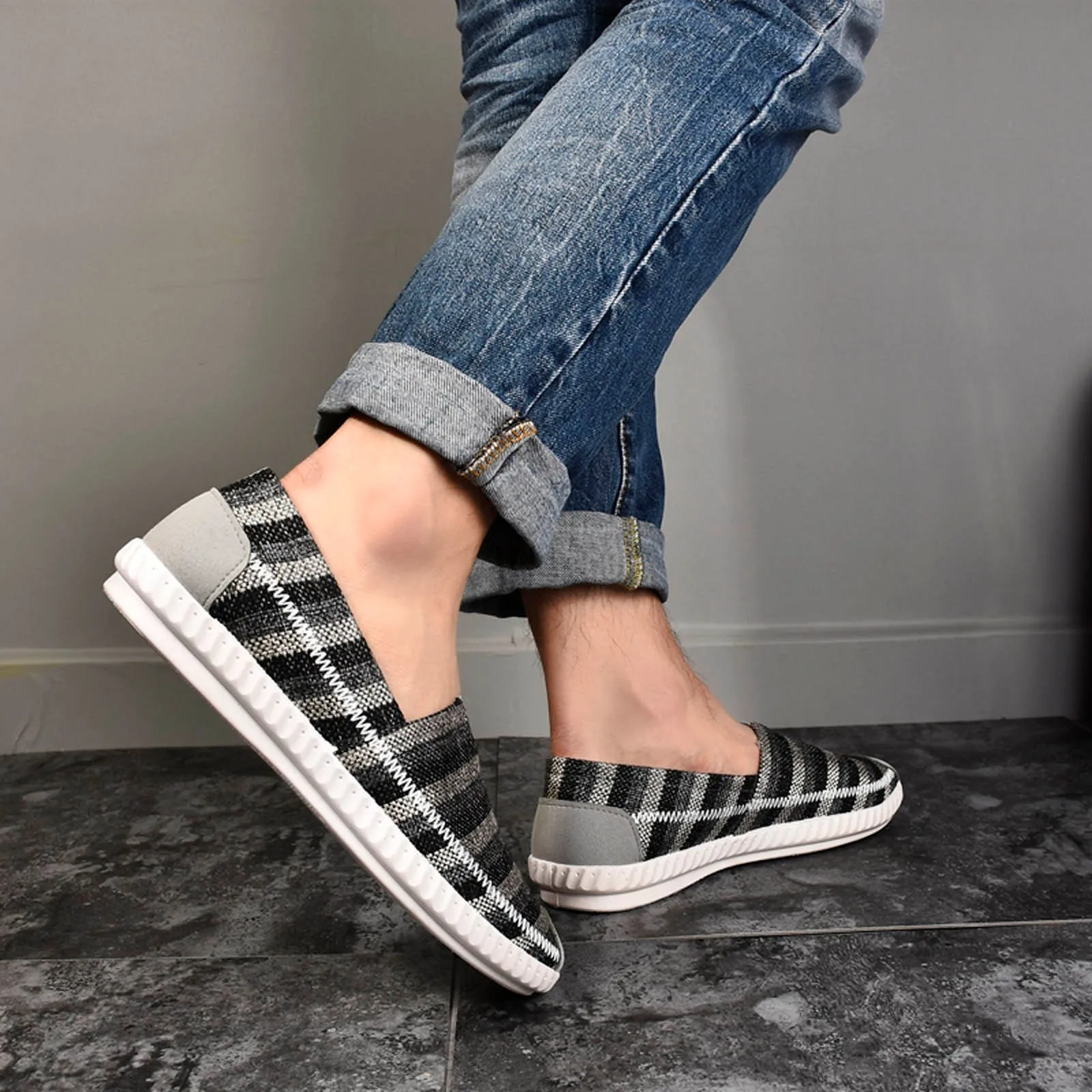 Fashion Stripe Men's Canvas Shoes Sweat-absorbent Breathable Linen Casual Fisherman Shoes Men Old Beijing Cloth Shoes 2021
Fashion Stripe Men's Canvas Shoes Sweat-absorbent Breathable Linen Casual Fisherman Shoes Men Old Beijing Cloth Shoes 2021
