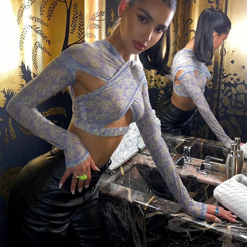 Sexy Cut-Out Wrap T-Shirts Print Hollow Out Tops Long Sleeve Slim Fit Skinny Top Tees Party Night Club Streetwear Clothes
Sexy Cut-Out Wrap T-Shirts Print Hollow Out Tops Long Sleeve Slim Fit Skinny Top Tees Party Night Club Streetwear Clothes