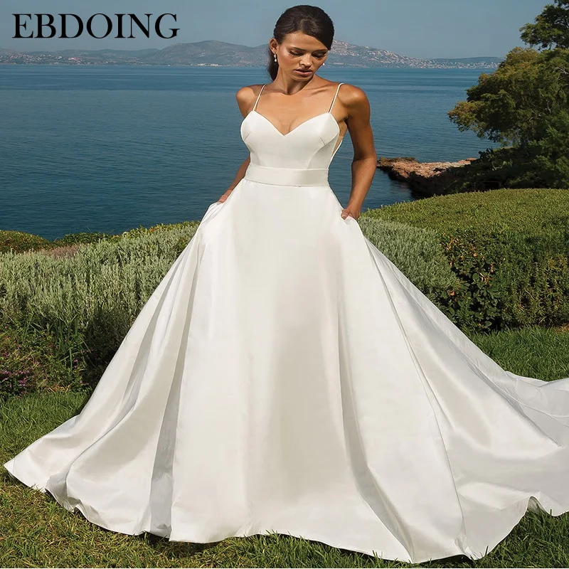 Newest Wedding Dress A-line Stain Spaghetti Straps V-neck Neckline With Bow Bride Dress Vestidos de Novia Plus Size Wedding Gown
Newest Wedding Dress A-line Stain Spaghetti Straps V-neck Neckline With Bow Bride Dress Vestidos de Novia Plus Size Wedding Gown