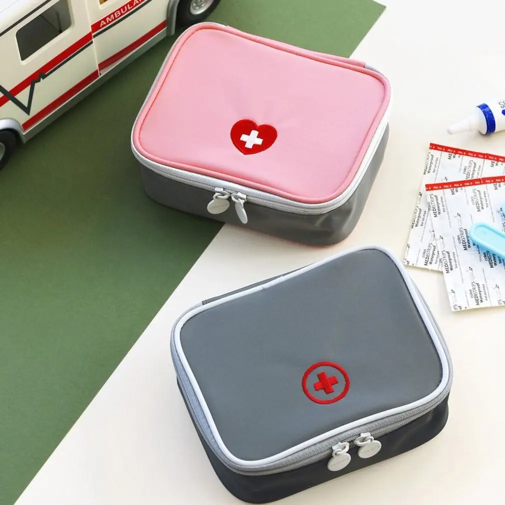 Outdoor First Aid Bag For Camping Mini Travel Medicine Survival Kit Hunt Pill Storage Bag Emergency Kits
Outdoor First Aid Bag For Camping Mini Travel Medicine Survival Kit Hunt Pill Storage Bag Emergency Kits