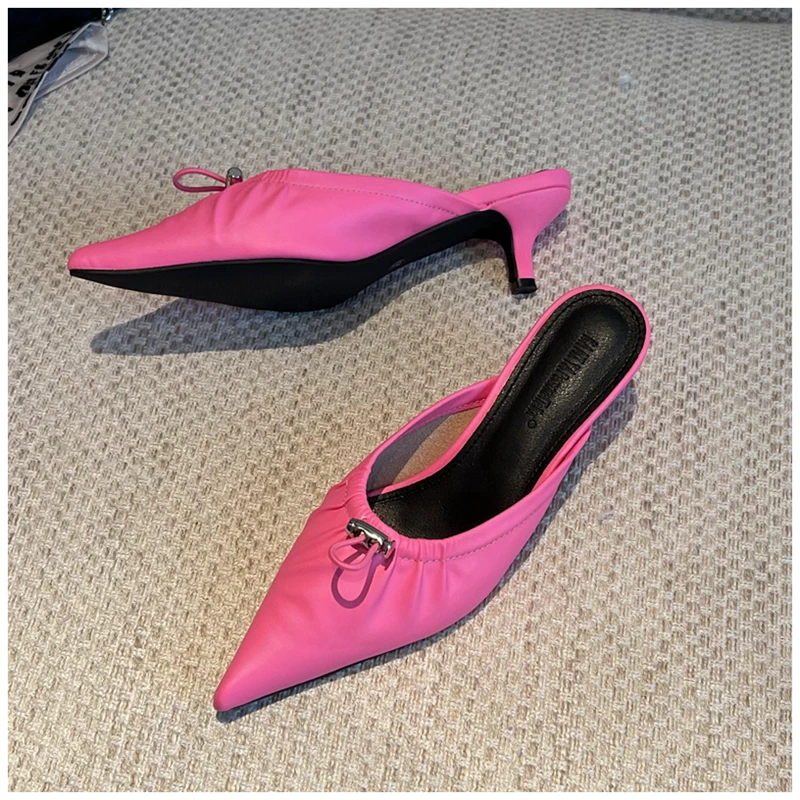 2021 Spring Women Slip On Mules Shoes Thin Low Heel Pointed Toe Casual Slipper Ladies Brand Pleated Outdoor Slides Shoes
2021 Spring Women Slip On Mules Shoes Thin Low Heel Pointed Toe Casual Slipper Ladies Brand Pleated Outdoor Slides Shoes