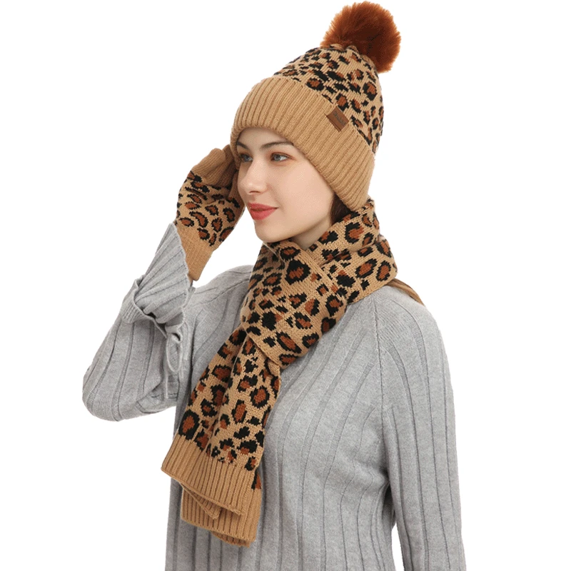 New Leopard Pattern Warm Wool Knitted In Autumn and Winter In Europe and America. Hat, Scarf, Gloves, Three Piece Set.
New Leopard Pattern Warm Wool Knitted In Autumn and Winter In Europe and America. Hat, Scarf, Gloves, Three Piece Set.