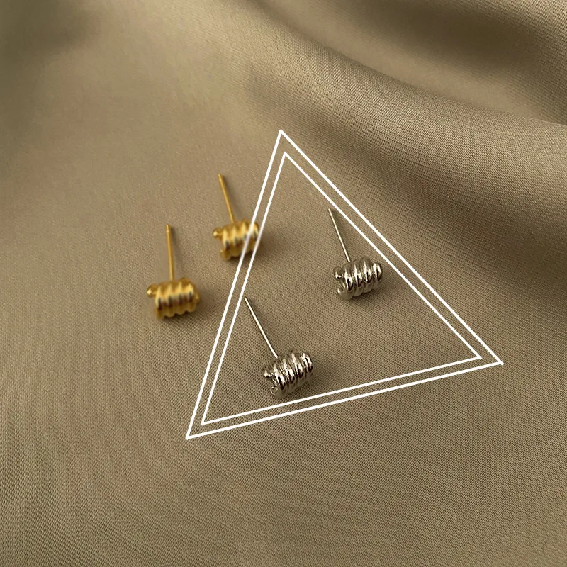 Spring Shape Stud Earrings Fashion Women's Earrings Korean Version High Quality Women's Jewelry Accessories Gifts for Girls
Spring Shape Stud Earrings Fashion Women's Earrings Korean Version High Quality Women's Jewelry Accessories Gifts for Girls